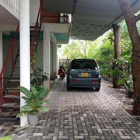 Sudu Neluma Home Stay Polonnaruwa Ngoại thất bức ảnh