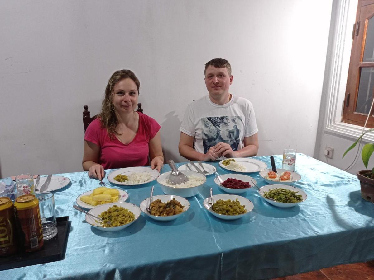 Sudu Neluma Home Stay Polonnaruwa Ngoại thất bức ảnh