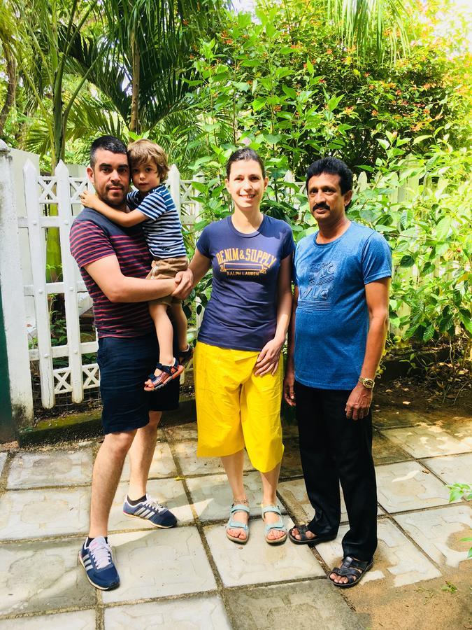 Sudu Neluma Home Stay Polonnaruwa Ngoại thất bức ảnh