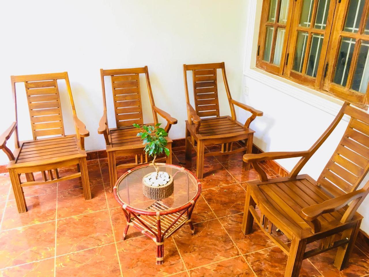 Sudu Neluma Home Stay Polonnaruwa Ngoại thất bức ảnh