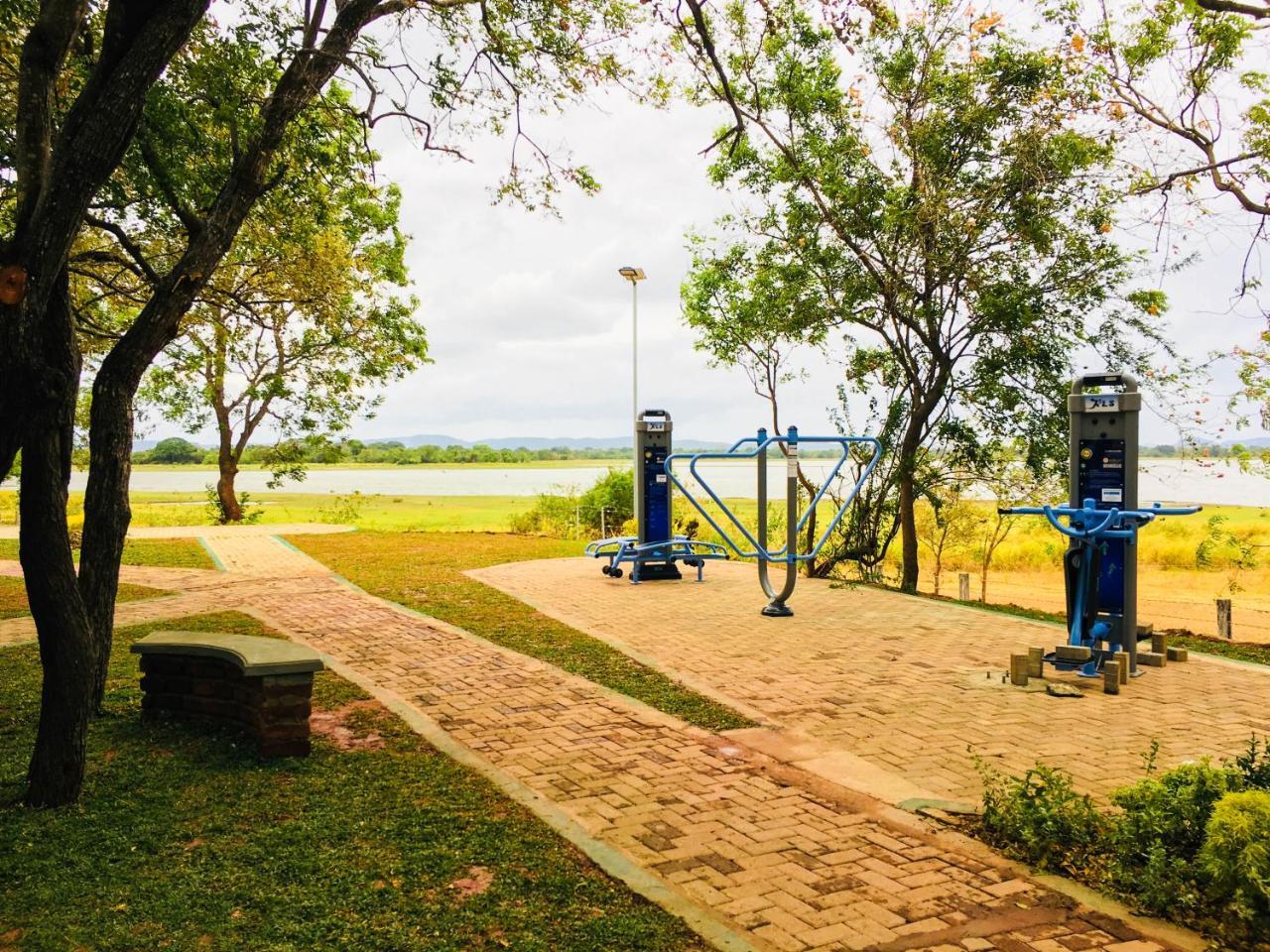 Sudu Neluma Home Stay Polonnaruwa Ngoại thất bức ảnh